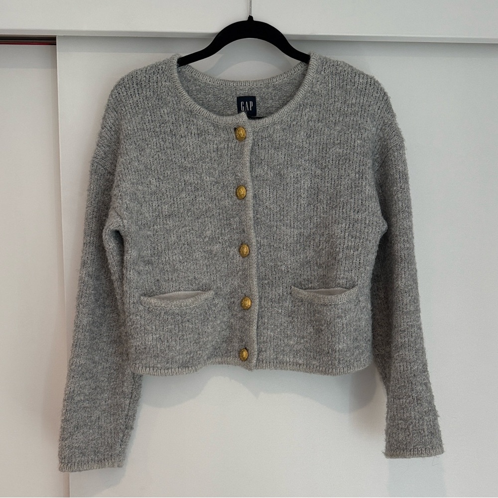 GAP Heather Gray Women's Crew Neck Sweater